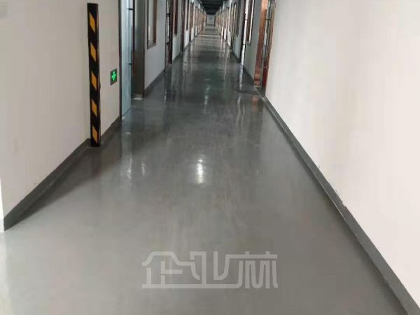 青浦赵巷镇现有二楼厂房1400平米出租，层高4.5米，104板块可做环评