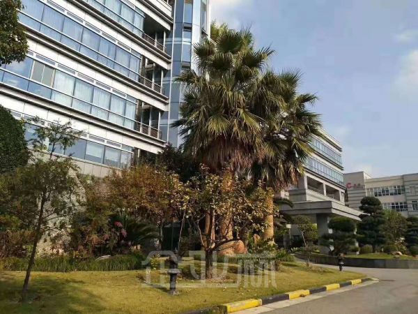 厂房正门图