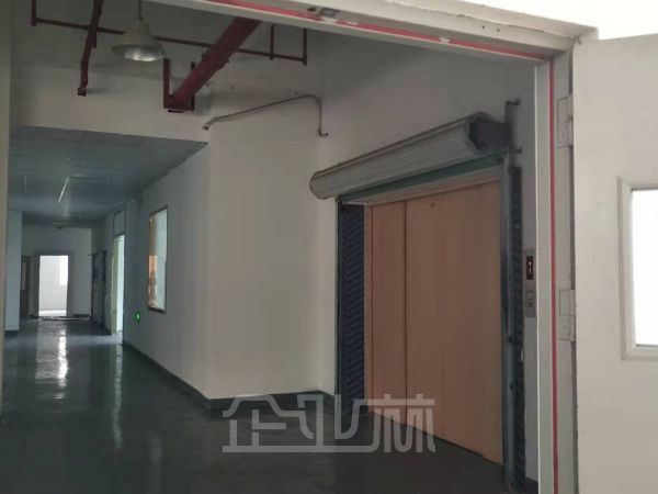 出租青浦区赵巷镇二楼1400㎡厂房104板块，可做环评