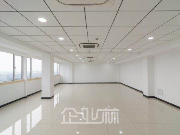 厂房正门图