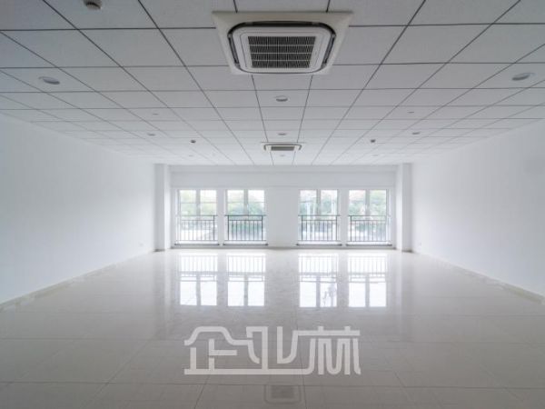 精装100平出租 申新广场 价格含物业费开票