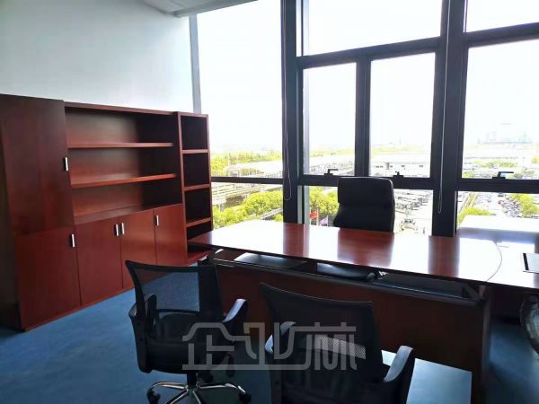 办公正门图
