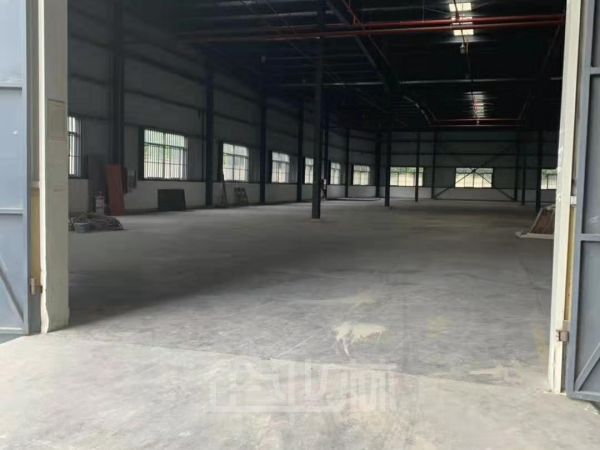 出租：嘉定江桥20000平单层厂房 层高11米 价格1.25元每平天好谈 可分割！！
