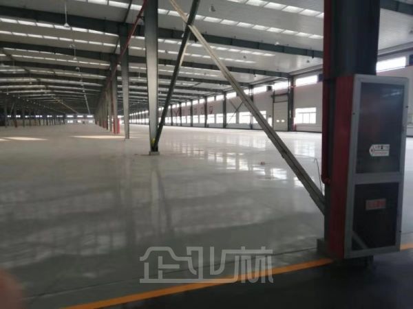 仓库正门图