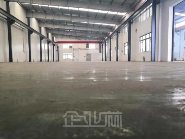 嘉定华亭1300平单层厂房对外出租 租金1.25元/天/平米