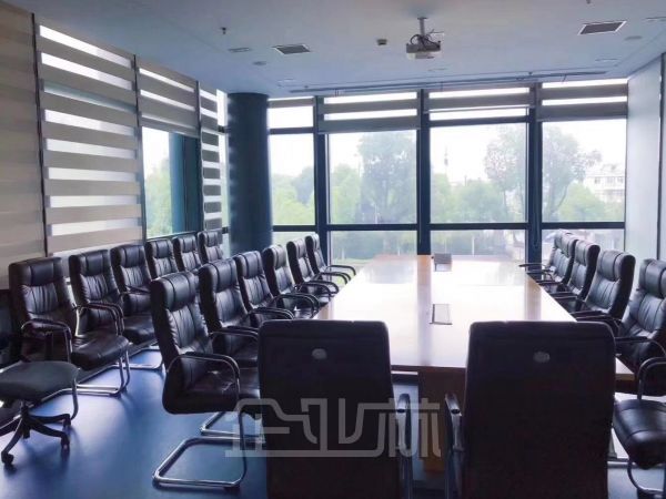 厂房正门图