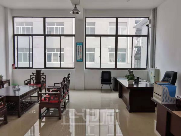 厂房正门图