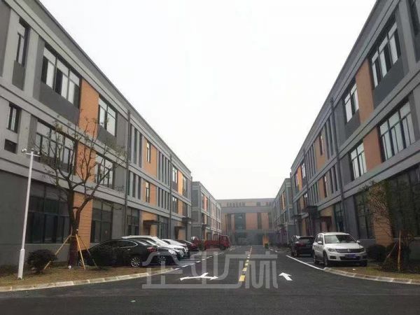 厂房正门图