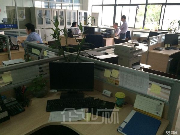 厂房正门图