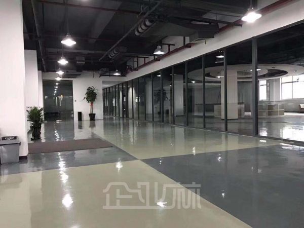 紧邻青浦赵巷地铁站口 104板厂房8000平 可分租