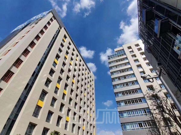 厂房正门图