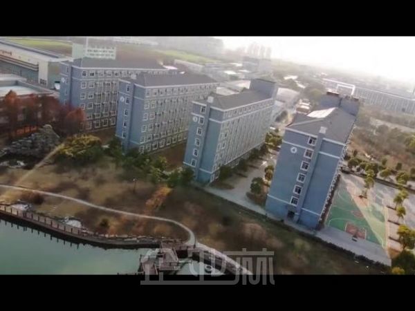 厂房正门图