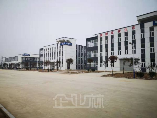 厂房正门图