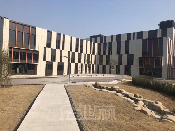 紧邻虹桥机场 医药产业园独栋厂房4500平