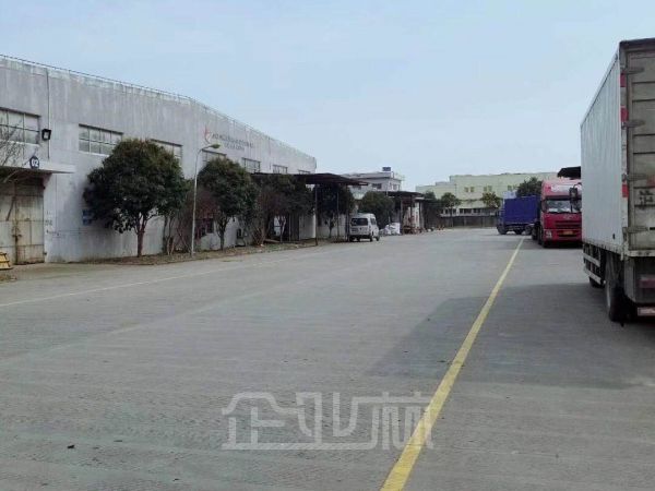 松江新桥工业区单层厂房出租面积3800平，104地块，产证齐全