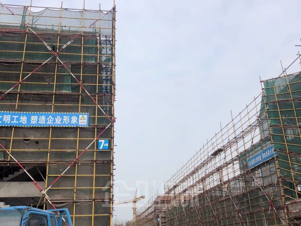 苏州张家港独栋双层机械厂房出售，自带周边800平大空地！