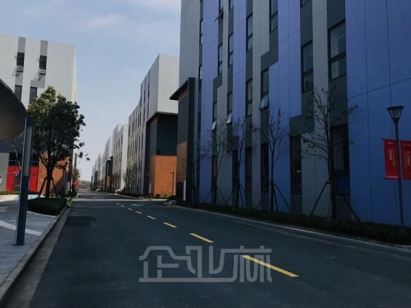 厂房正门图