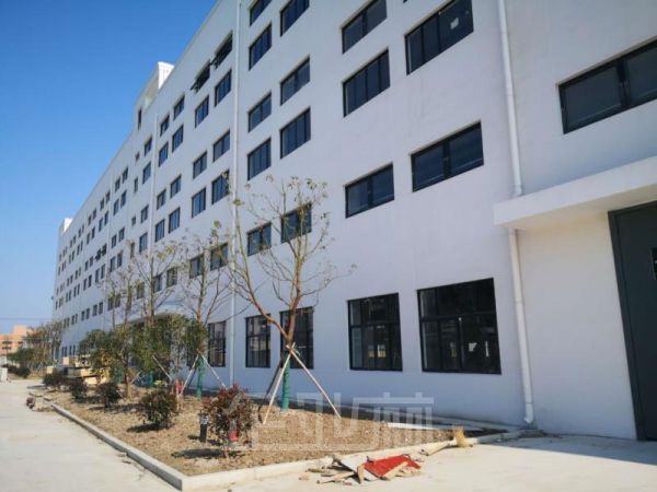 厂房正门图