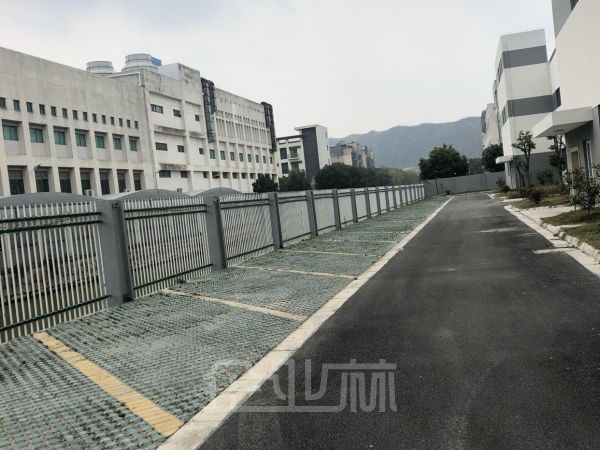 厂房正门图