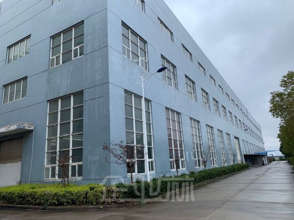 常熟东南开发区6300平单层可架30吨行车厂房出租
