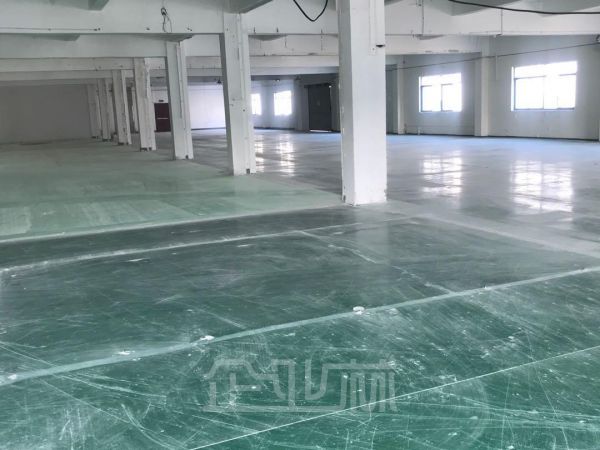 苏州吴江开发区一幢三层厂房4200平可分割出租