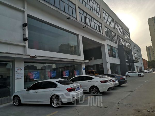 苏州吴江开发区2000平精装修4S店出租
