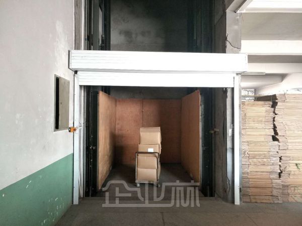 厂房正门图