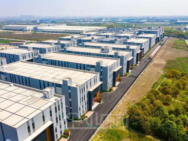 宝山罗泾镇925平二楼厂房对外出租     租金1元/天/平米