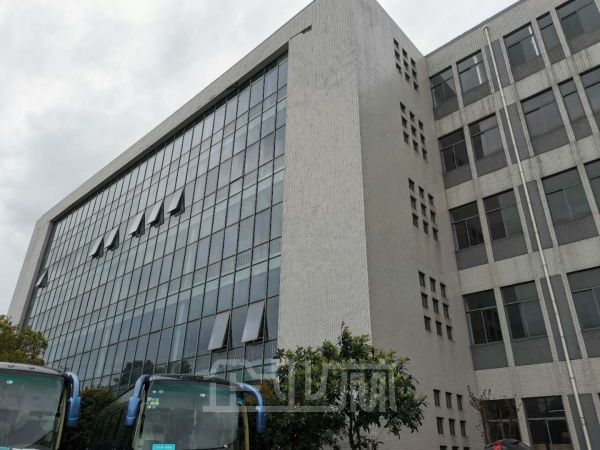厂房正门图