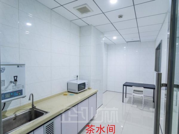 厂房正门图