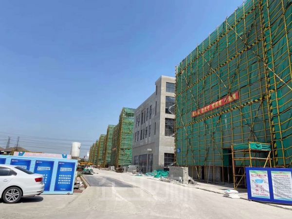 厂房正门图