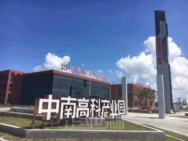 50年独立产权1900平单层钢构出售 天能电池旁