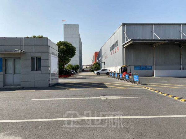 仓库正门图