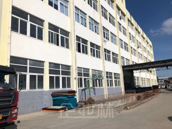 武进区3500平旺铺厂房出租，仅剩一层！设施齐全，有停车位，交通便利，可环评。