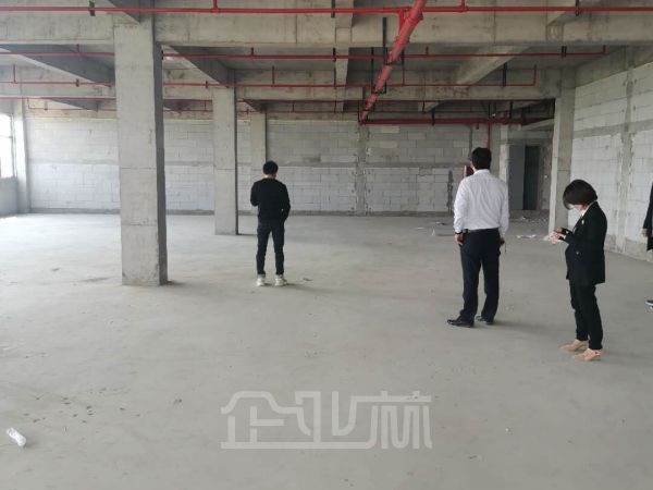 厂房正门图