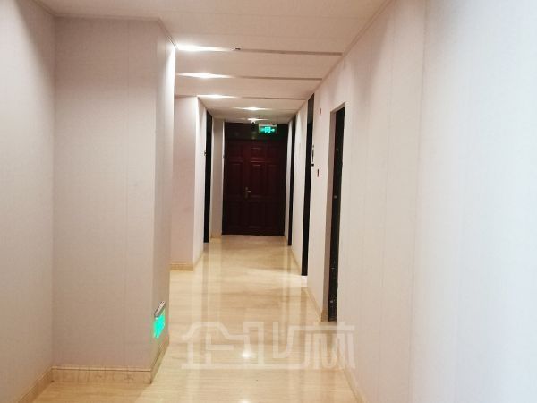 厂房正门图