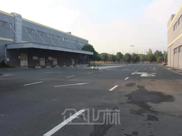 厂房正门图