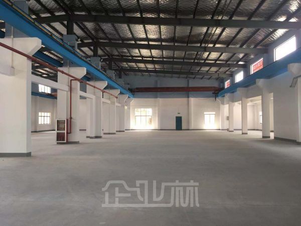 出租浦东2800平米单层厂房可做纸箱