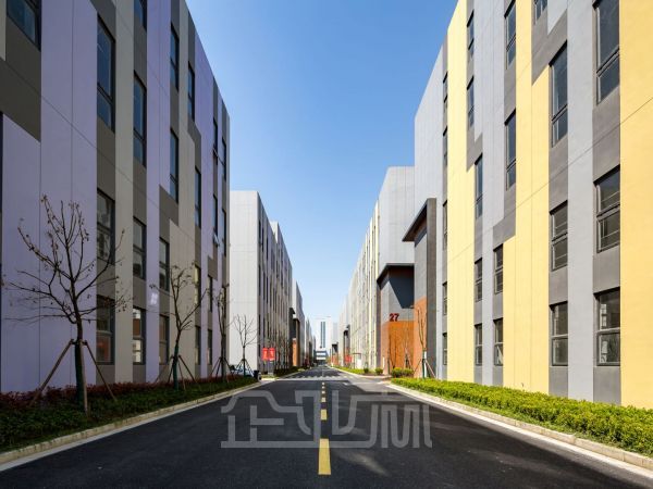厂房内饰图
