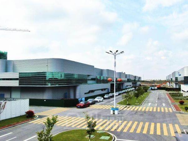 厂房正门图