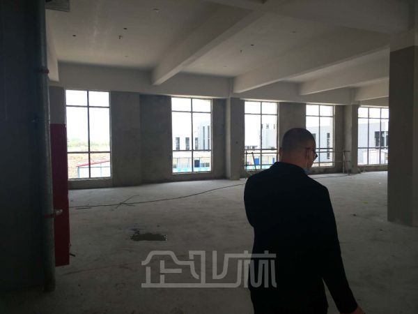 厂房正门图