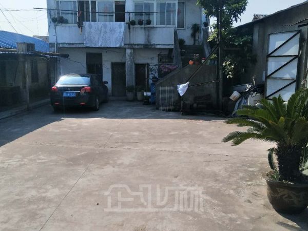 厂房正门图