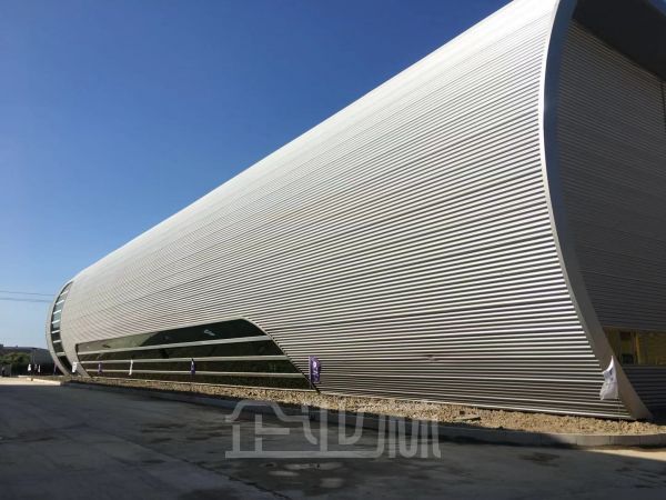 厂房正门图