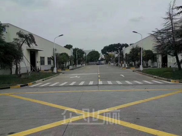 厂房正门图