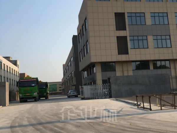 厂房正门图