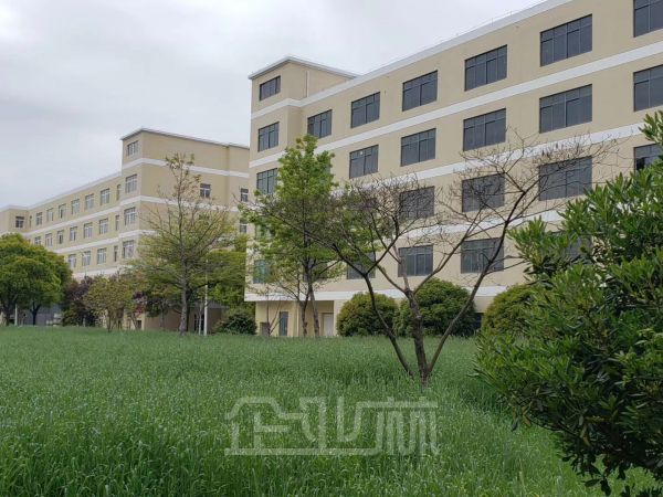 厂房正门图
