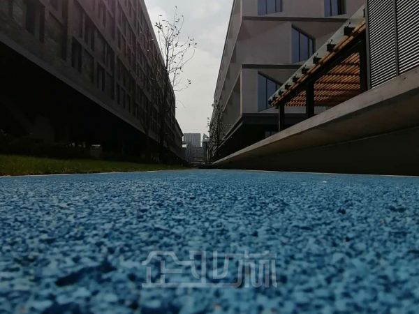 厂房正门图