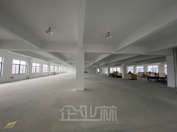 厂房正门图