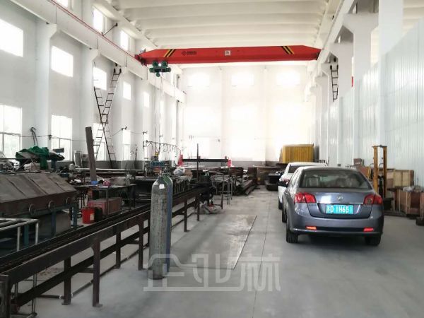 出租常州武进2200平米独栋厂房带行车