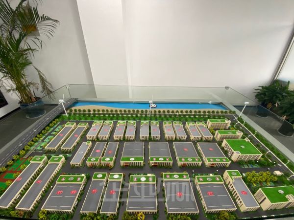厂房正门图